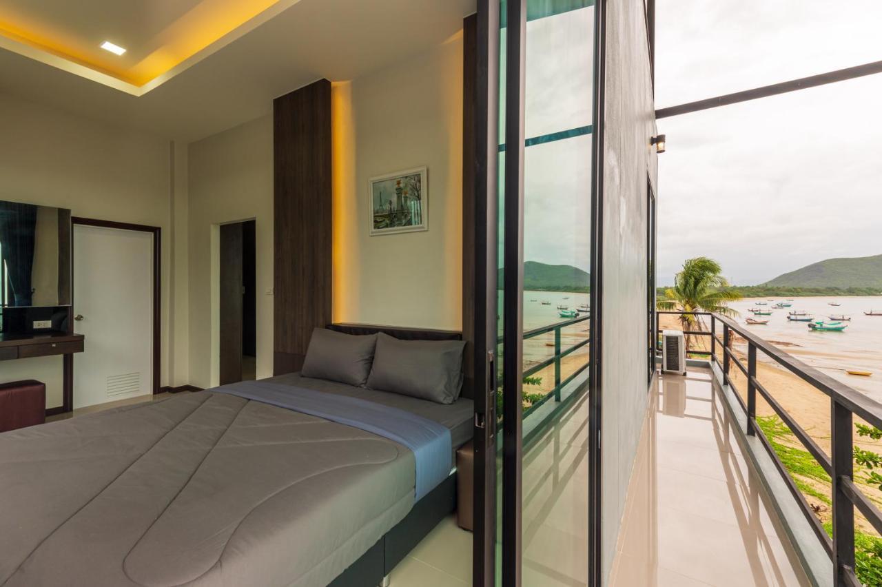 Aownoi Bay Resort Прачуап Кири Кан Екстериор снимка