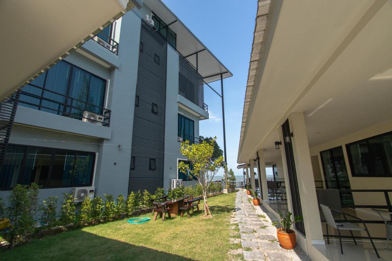 Aownoi Bay Resort Прачуап Кири Кан Екстериор снимка